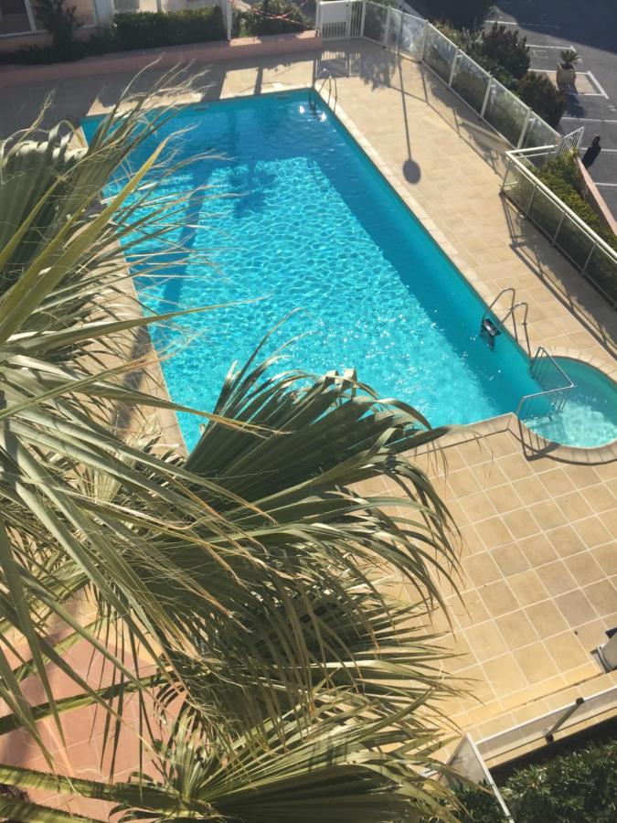 Face A La Mer Avec Piscine A Sete Bagian luar foto
